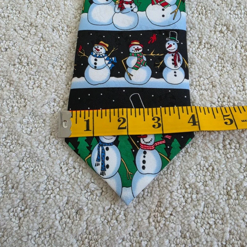 Hallmark Special Ties excellent pre